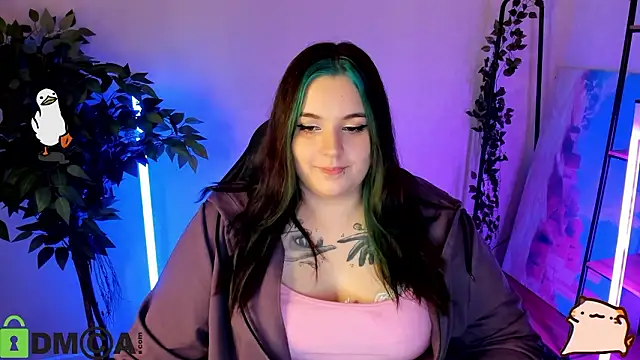 Mia_R0ss élő XXX-chatje