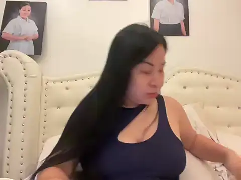 Chat +18 de Tightwetholesxx ao vivo