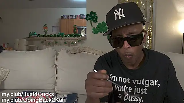 Chat XXX en directo de boomboomr00m