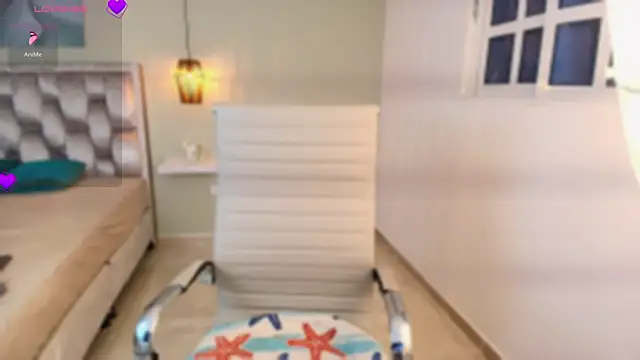 aisha_sakina Adlı Modelin Web Kamerası Şovu