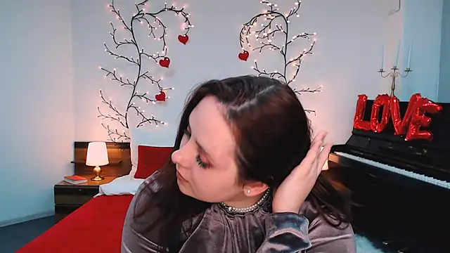 Chat +18 de Hennessy_bunny ao vivo