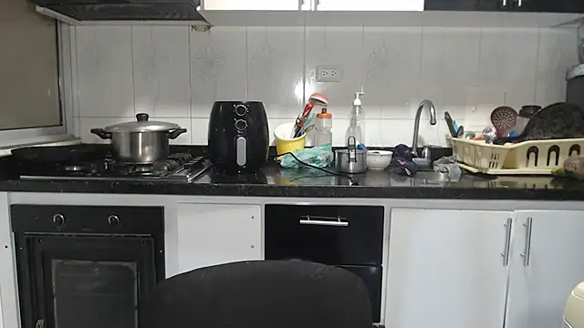 Show de kateleyagrey na webcam