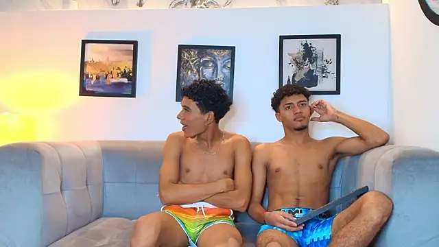 Živý XXX chat COUPLES_BOYS