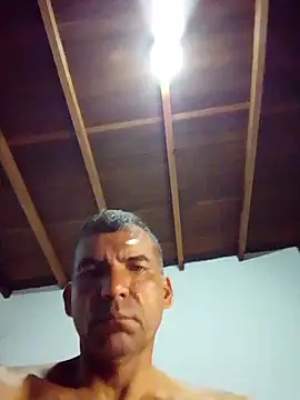 Živý XXX chat Daddy1972