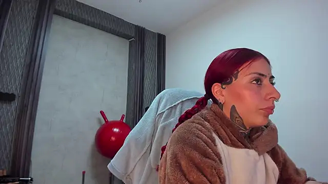 selene_red_ লাইভ XXX চ্যাট