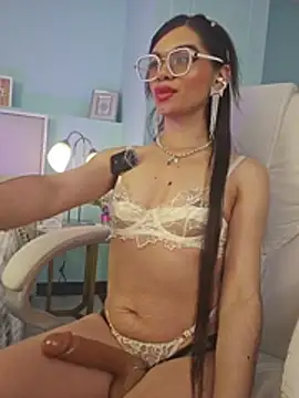 XXX chat uživo modela Emerald_gh