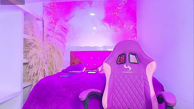 XXX chat uživo modela Megaan__foxx