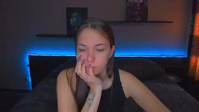 AlexaBarkleyのライブXXXチャット