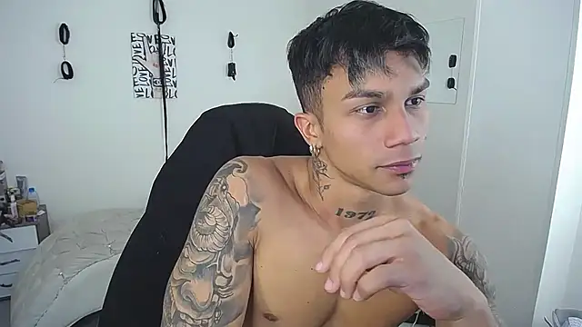 Chat XXX en directo de Leonard_Price