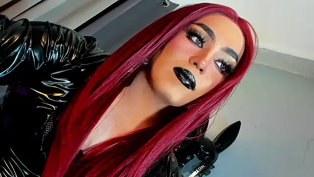 DominaAurumXXX 网络视讯表演