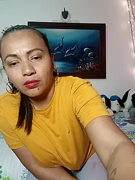 agatha_sluttylatina 现场XXX聊天