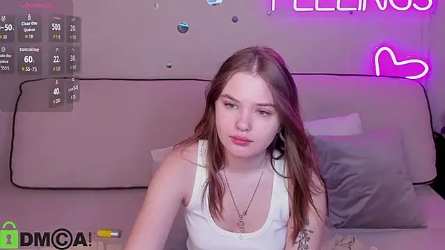 Chat +18 de Saraa_Broown ao vivo