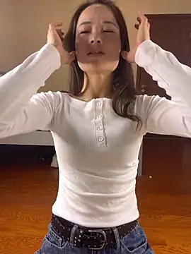 Mia-lp 在線直播表演