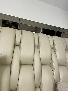 XXX chat uživo modela ALISSON_FOXXX1