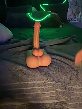 kimmiakiss22's Live XXX Chat