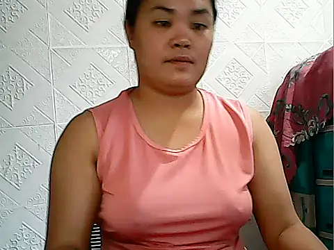 Webkamerová show CreamyPussy4uxx