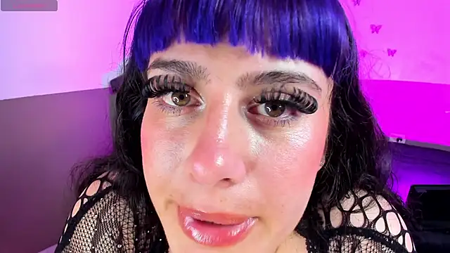 Monserrat_Cute_のライブXXXチャット