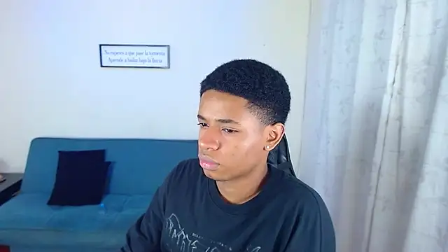 XXX chat uživo modela liiam3