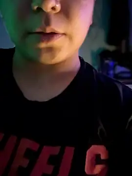 kimmiakiss22 Live XXX-Chat