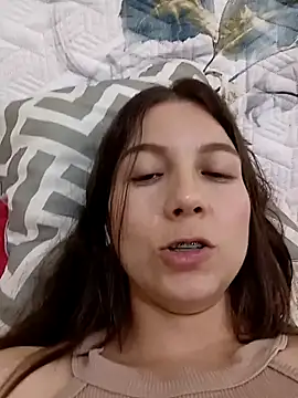 Chatroom XXX en direct de Arianna_Moss