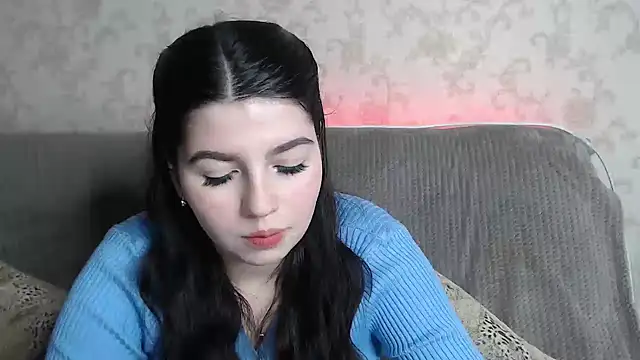 Онлайн чат XXX KisaModel