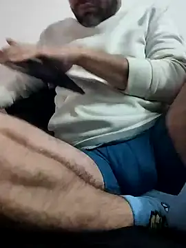 hairyandbigmann: απευθείας συνομιλία ΧΧΧ