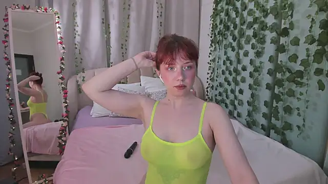 Love_is_Lola's Live XXX Chat