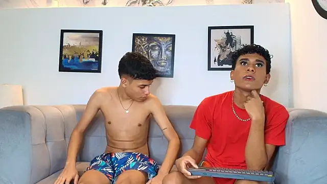 COUPLES_BOYS Live XXX-chat