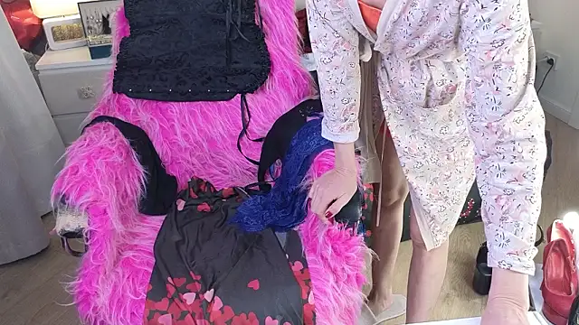 XXX chat uživo modela RoxalanaStar