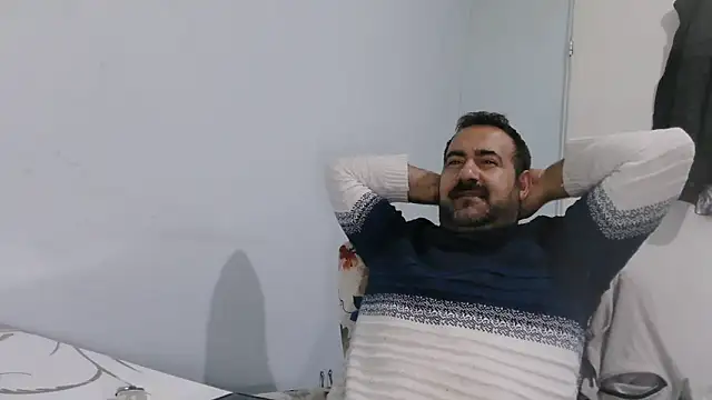 Chat +18 de mio_jaks ao vivo