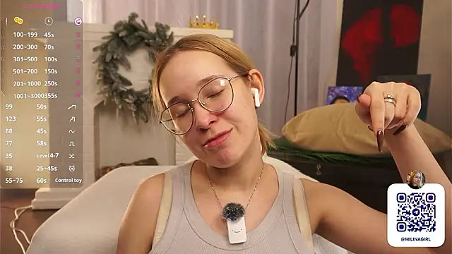 SallyDenikenn Live XXX chat