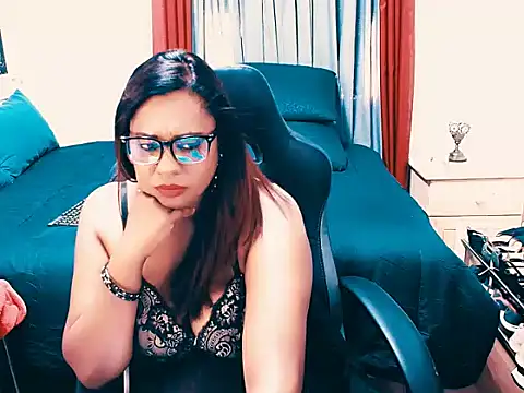 Indianlust69のライブXXXチャット