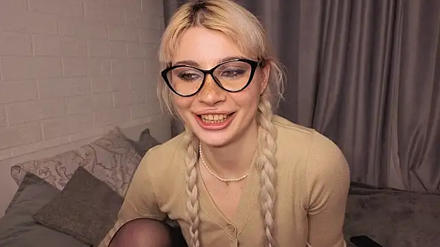 Ashley-Urban – Naživo XXX chat