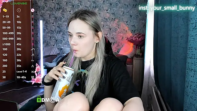 Your_small_bunny Chat XXX live
