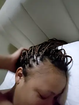 Webkamerová show curvybigassqueen