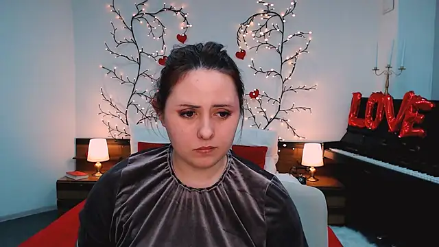 Hennessy_bunny Adlı Modelin Canlı XXX Sohbeti