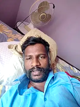 Chatroom XXX en direct de Paramkeerthi