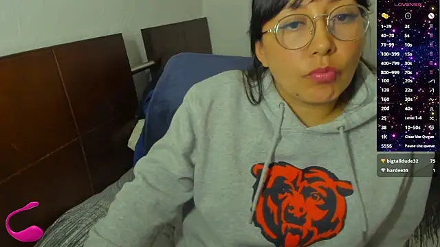 XXX chat uživo modela ella_harry