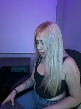 Megan_sexrosse Obrolan Langsung XXX