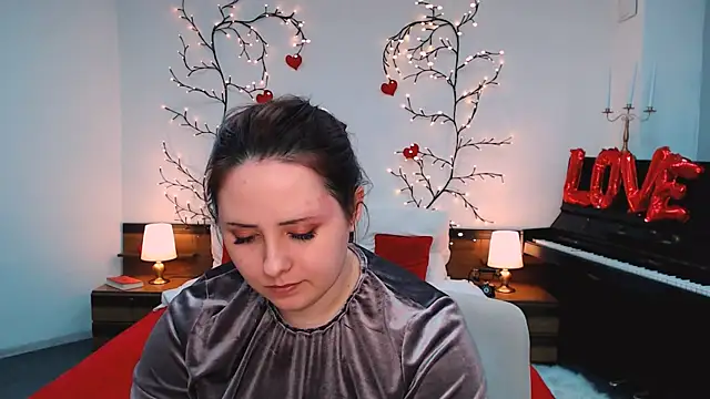 Chat +18 de Hennessy_bunny ao vivo