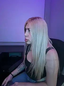 Chat +18 de Megan_sexrosse ao vivo