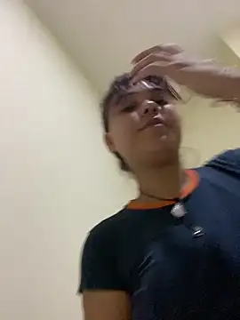 sofiaperlaaa7 Adlı Modelin Canlı XXX Sohbeti