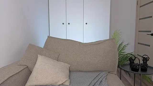 snowy_queen Adlı Modelin Canlı XXX Sohbeti