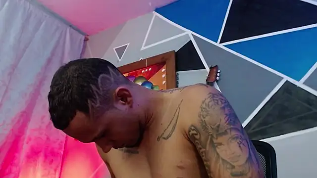 MagnusFrost's Live XXX Chat