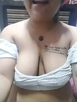 EmpaticBolillon Live XXX chat