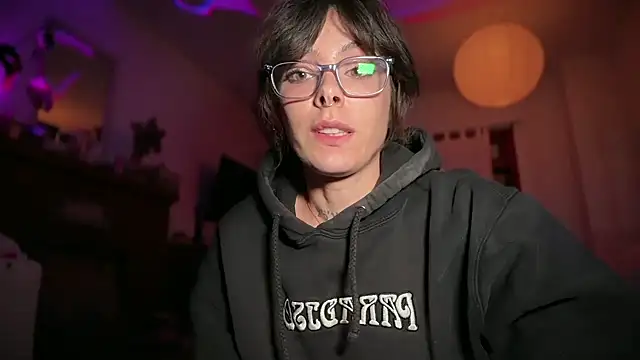 GennaJames 现场XXX聊天