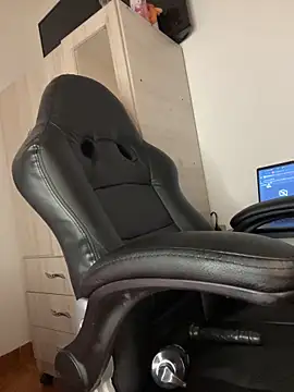 Miichii élő XXX-chatje