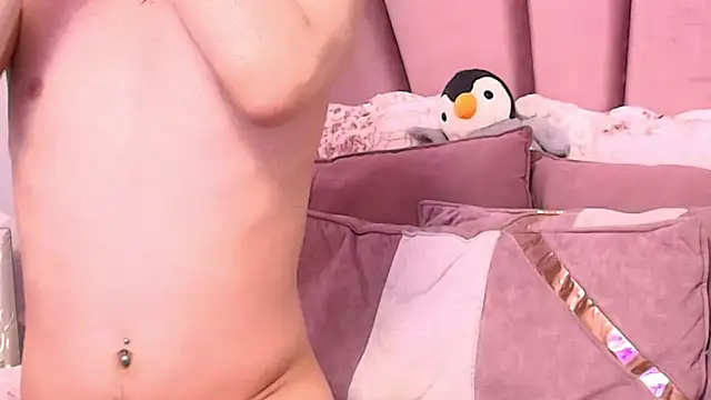 عرض كام KylieMonnett