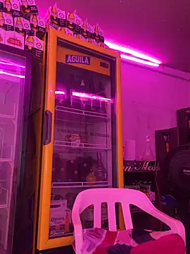 Hot_beauty__ Adlı Modelin Canlı XXX Sohbeti