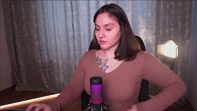 Hoot_owl_cb – Naživo XXX chat